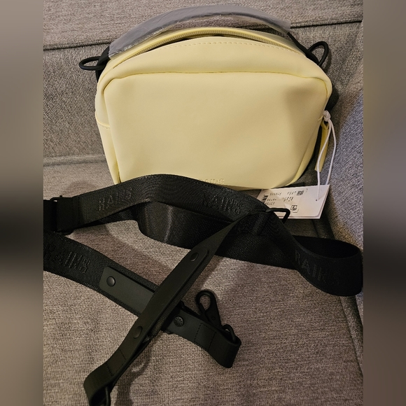 NWT rains straw color box bag - Picture 4 of 6